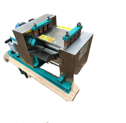 800kg / H Pemeras Tebu 380V 50Hz Mesin Jus Tebu Komersial